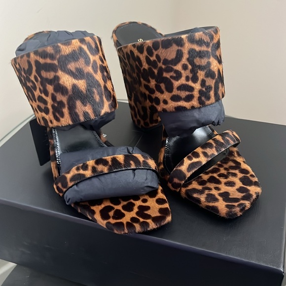 Authentic Saint Laurent
 Mule Sandal Pony Spots Size 39.5 - Picture 2 of 6